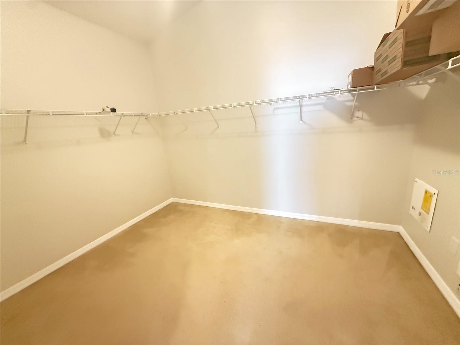 Image 12 of 32 For 6817 Cromwell Garden Drive