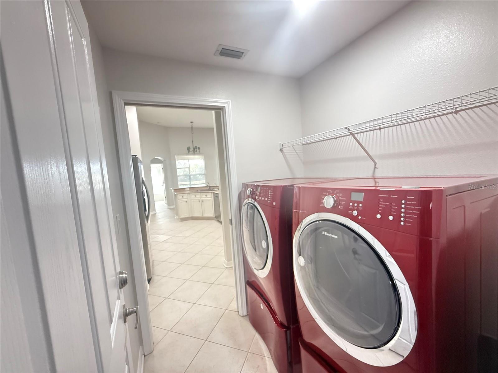 Image 14 of 32 For 6817 Cromwell Garden Drive