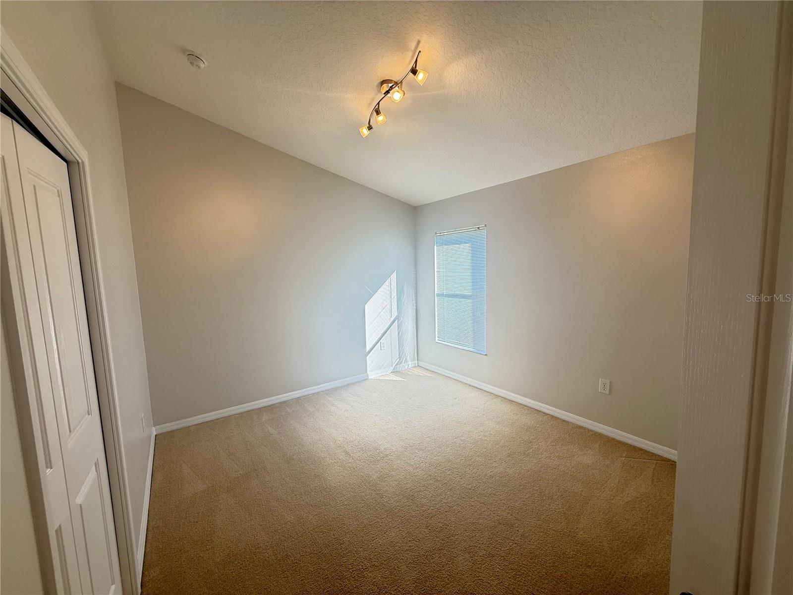 Image 26 of 32 For 6817 Cromwell Garden Drive