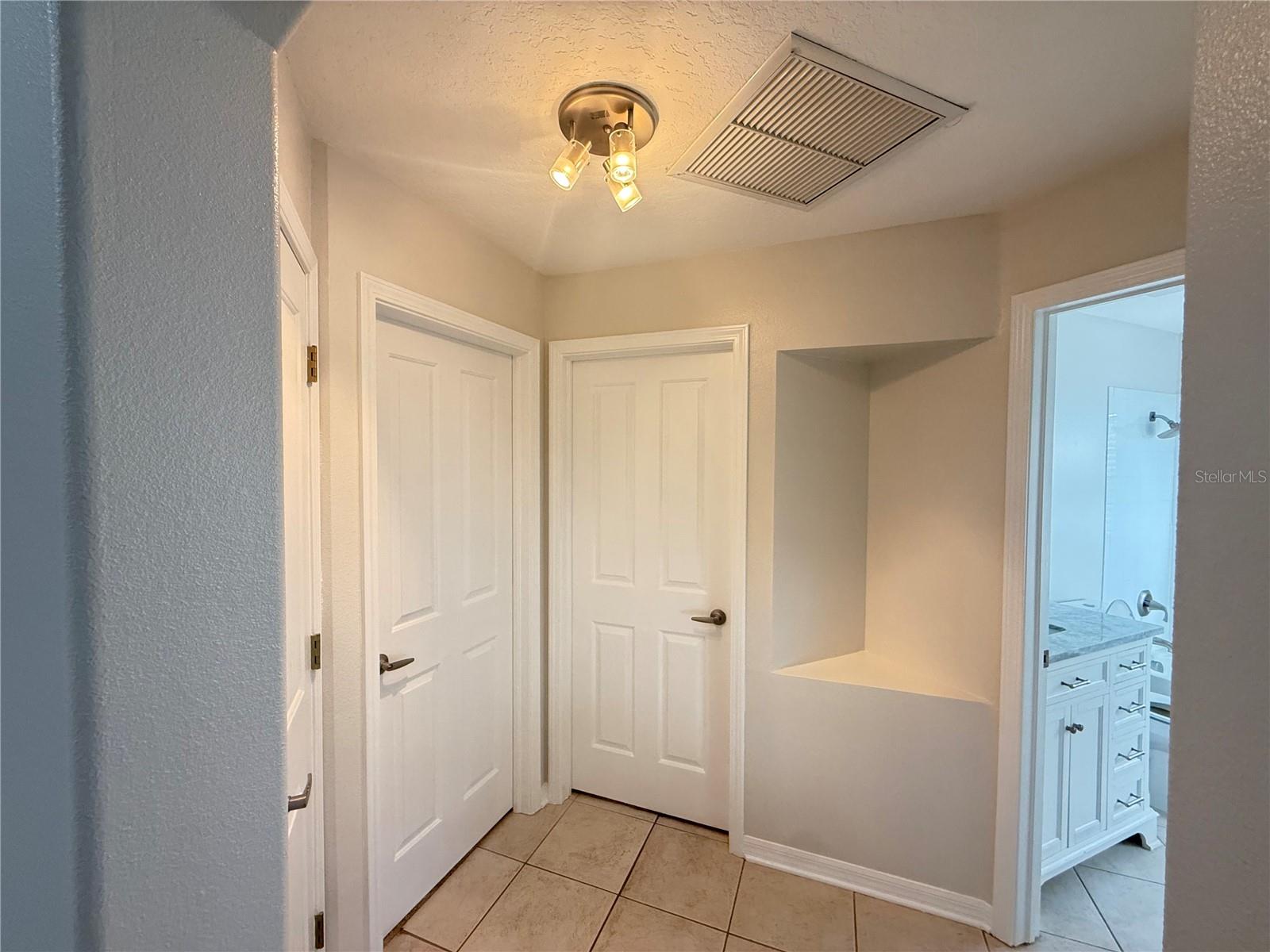 Image 29 of 32 For 6817 Cromwell Garden Drive