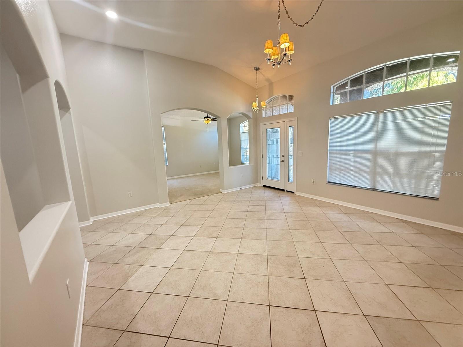 Image 9 of 32 For 6817 Cromwell Garden Drive