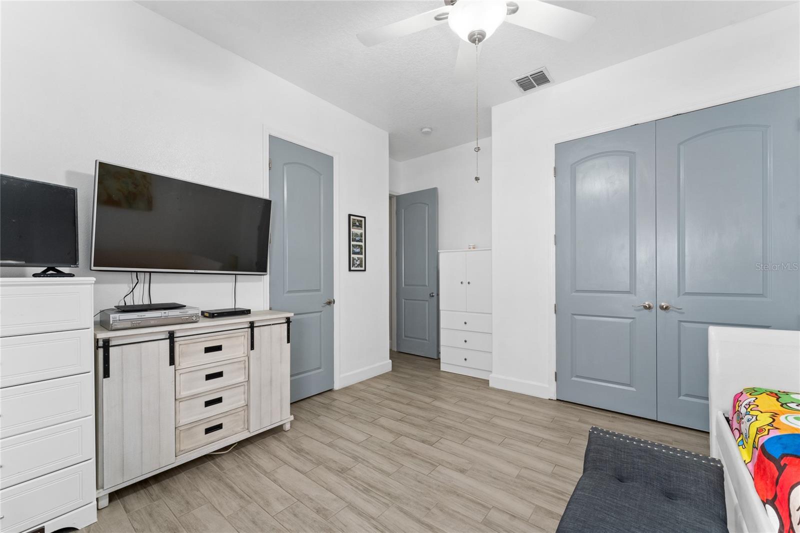 Image 18 of 39 For 2770 Swoop Circle