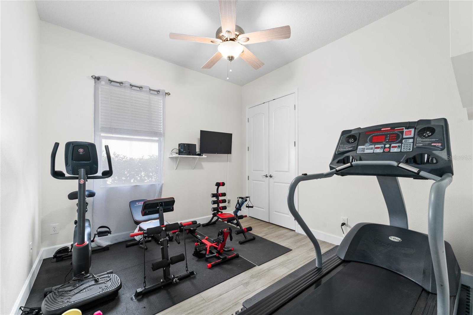 Image 19 of 39 For 2770 Swoop Circle