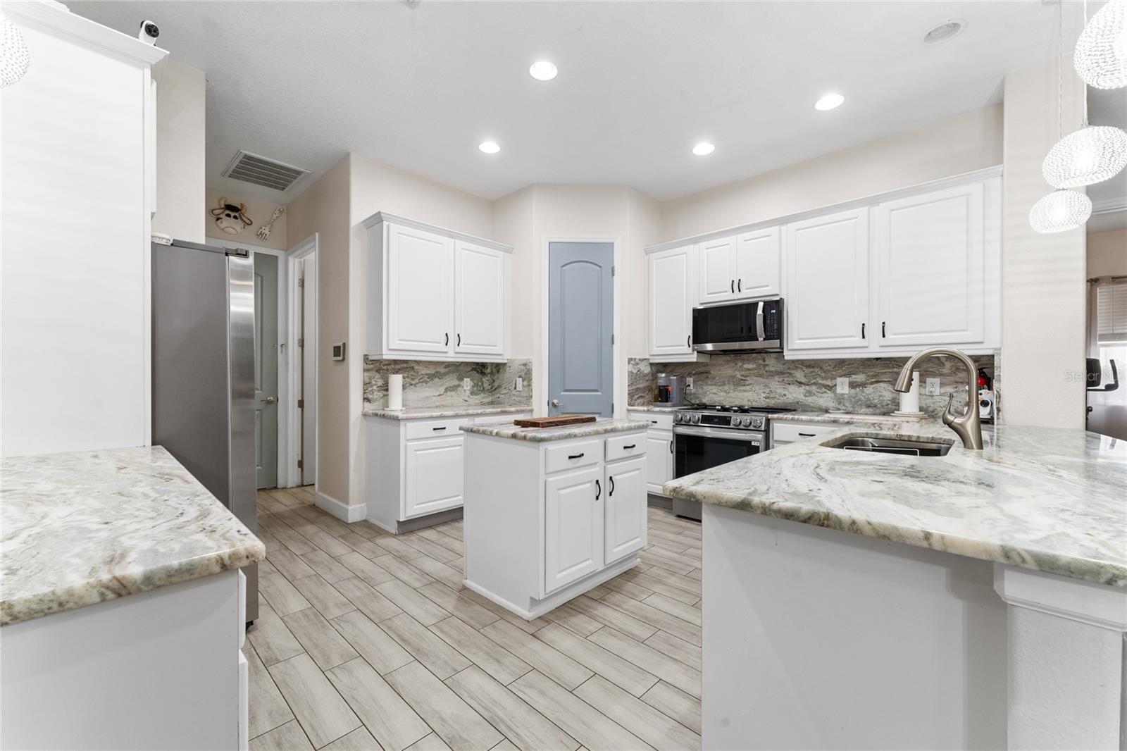 Image 7 of 39 For 2770 Swoop Circle