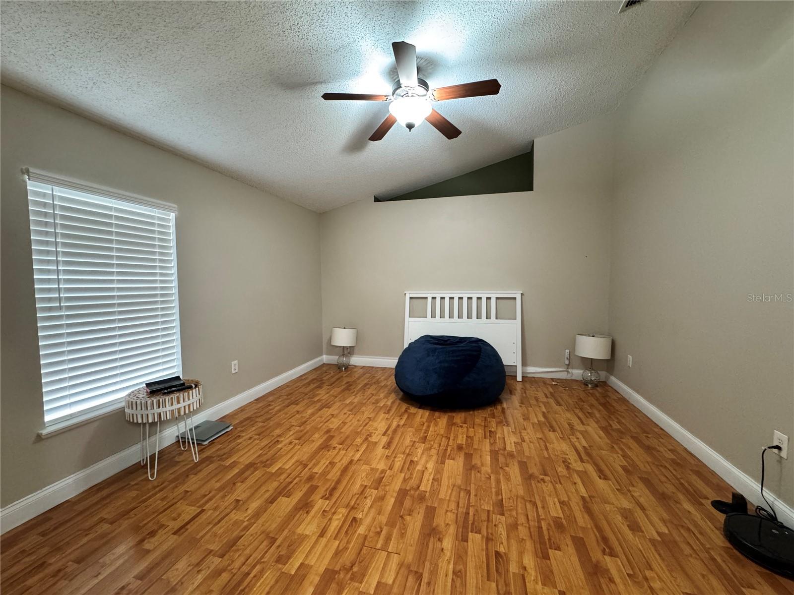 Image 10 of 24 For 220 Milford Street