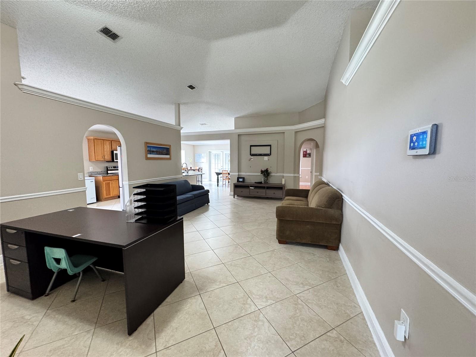 Image 5 of 24 For 220 Milford Street