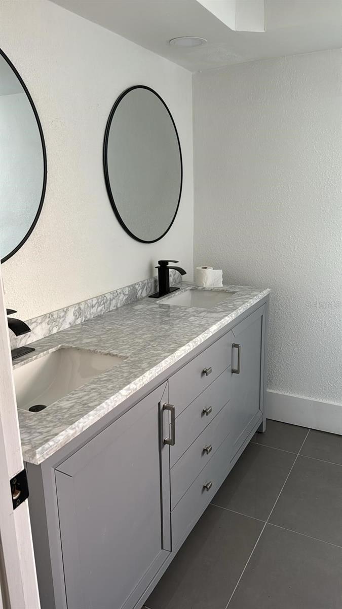 Image 10 of 21 For 1715 Kenilworth Street