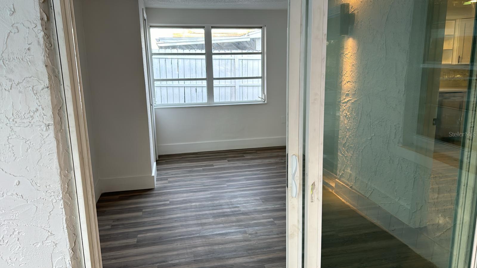 Image 18 of 21 For 1715 Kenilworth Street