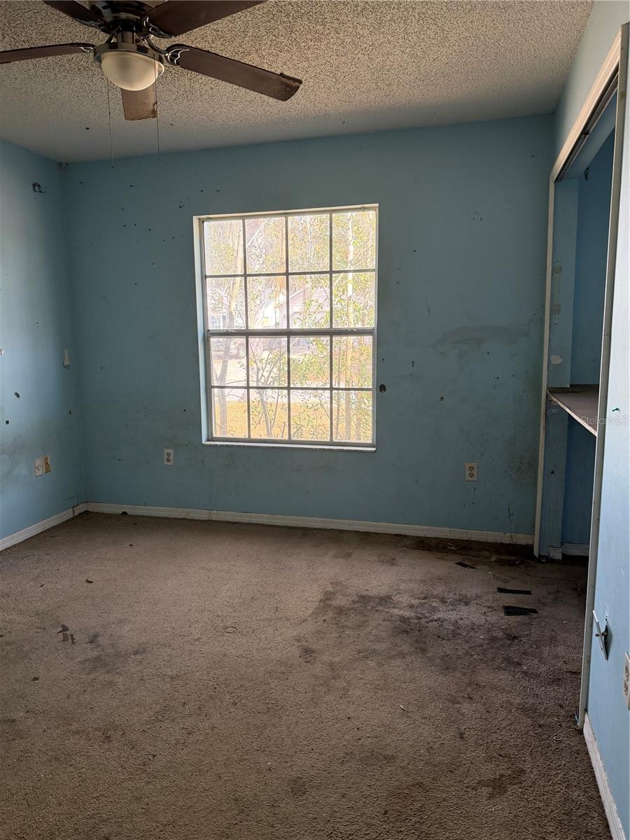 Image 10 of 18 For 925 Old Mail Lane