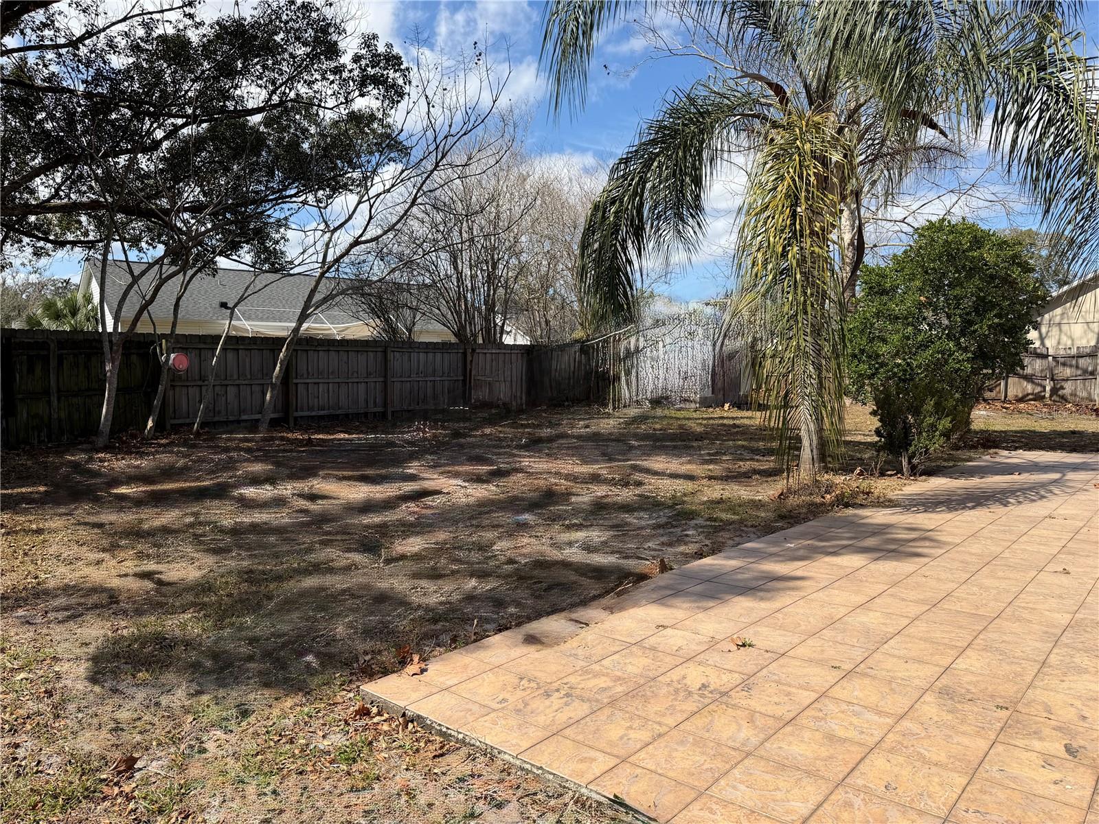 Image 15 of 18 For 925 Old Mail Lane