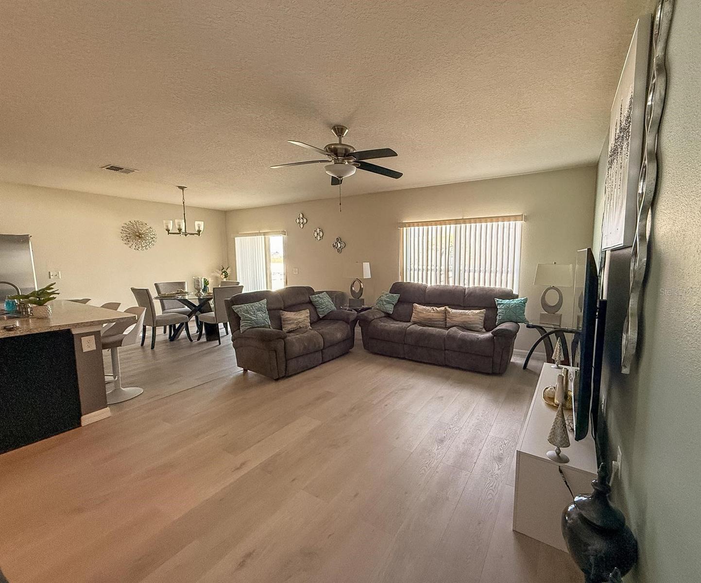 Image 16 of 35 For 188 Tanager Street