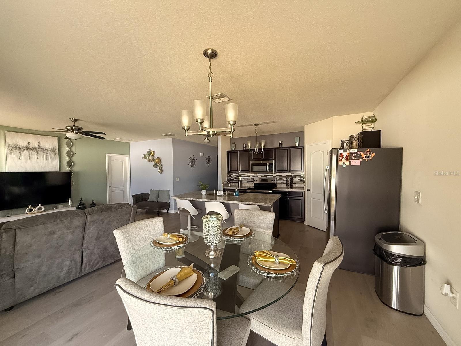 Image 17 of 35 For 188 Tanager Street