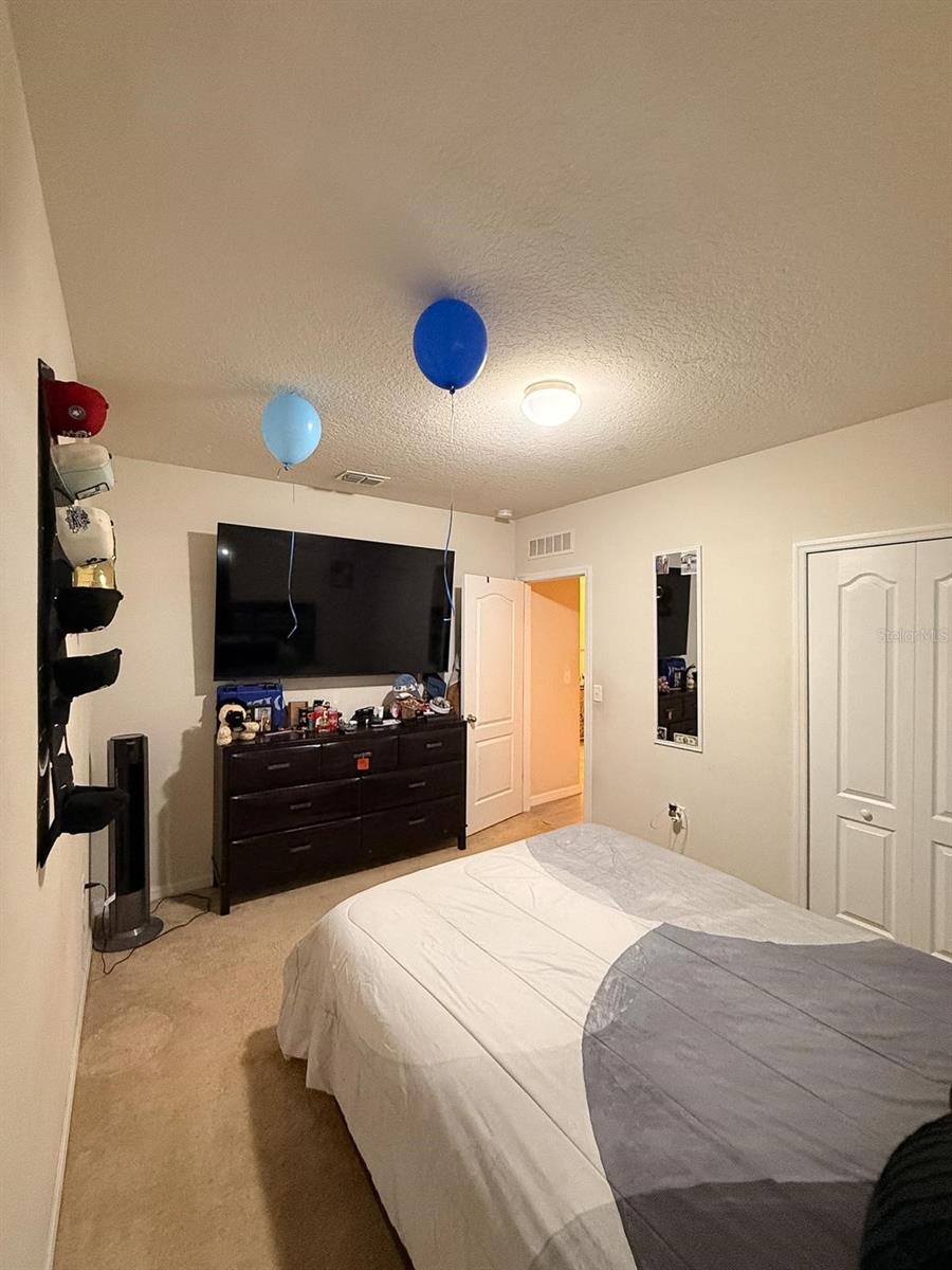 Image 27 of 35 For 188 Tanager Street