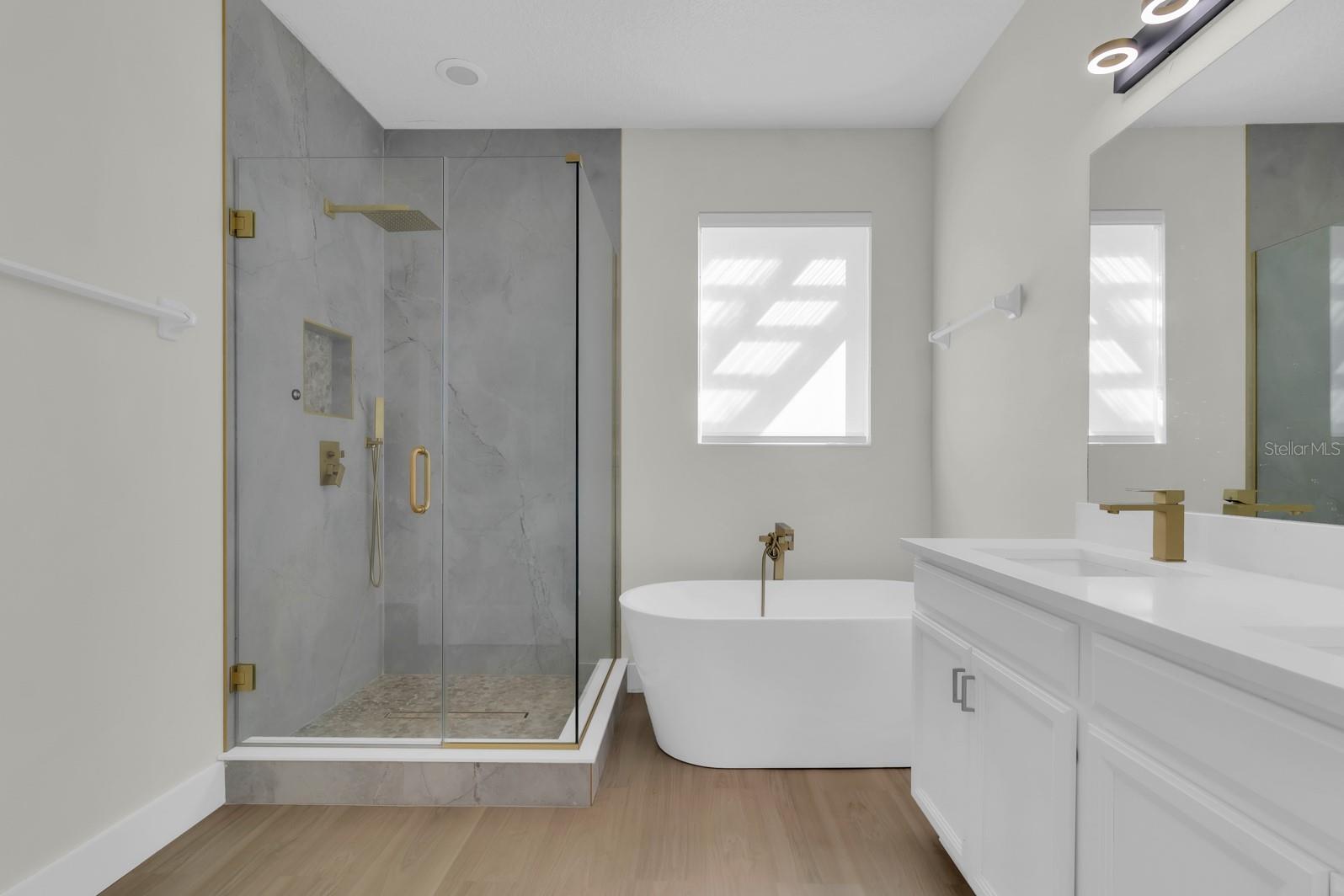 Image 18 of 53 For 15583 Hamlin Blossom Avenue