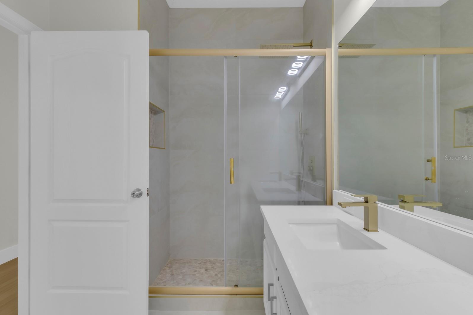 Image 25 of 53 For 15583 Hamlin Blossom Avenue