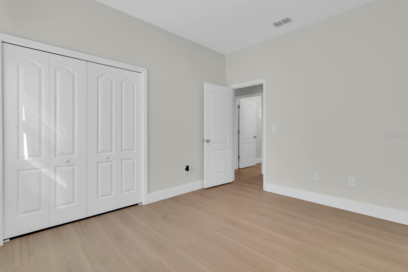 Image 27 of 53 For 15583 Hamlin Blossom Avenue