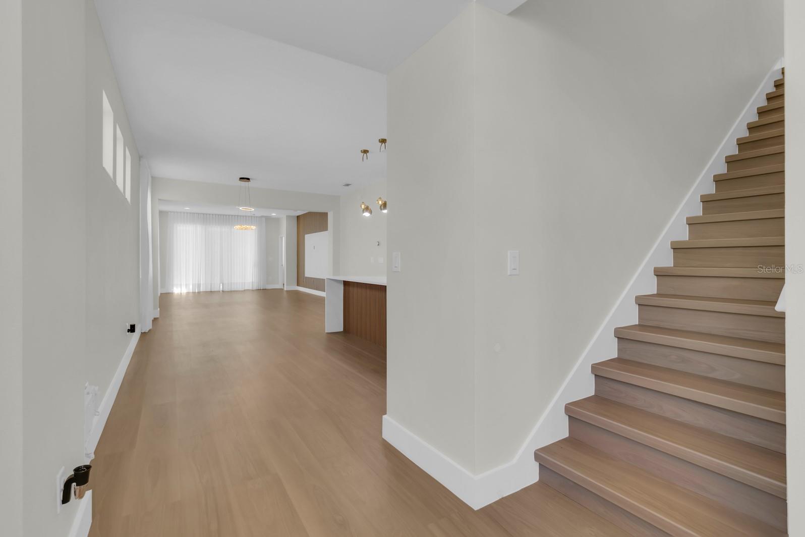 Image 28 of 53 For 15583 Hamlin Blossom Avenue