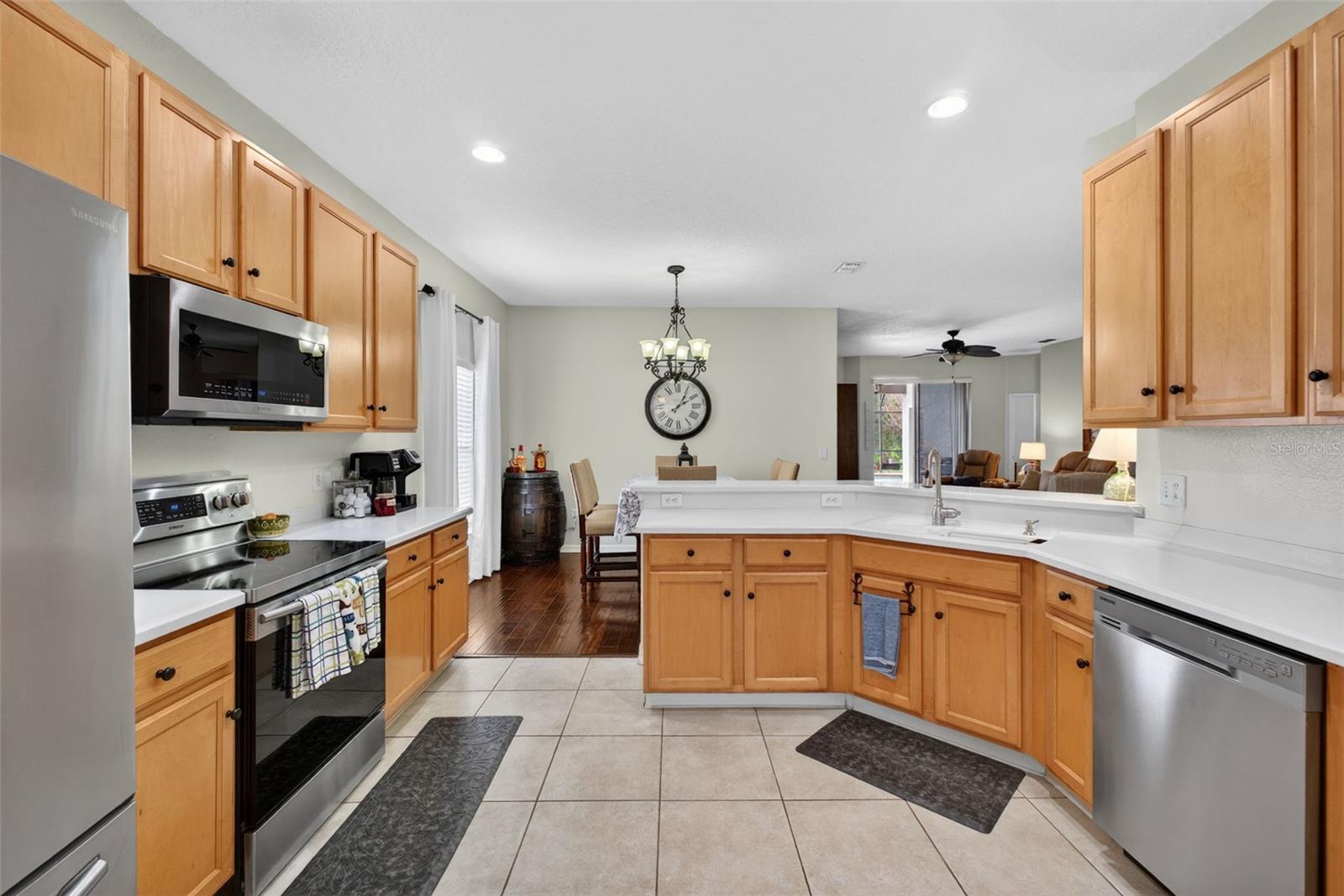 Image 10 of 82 For 117 Preston Avenue