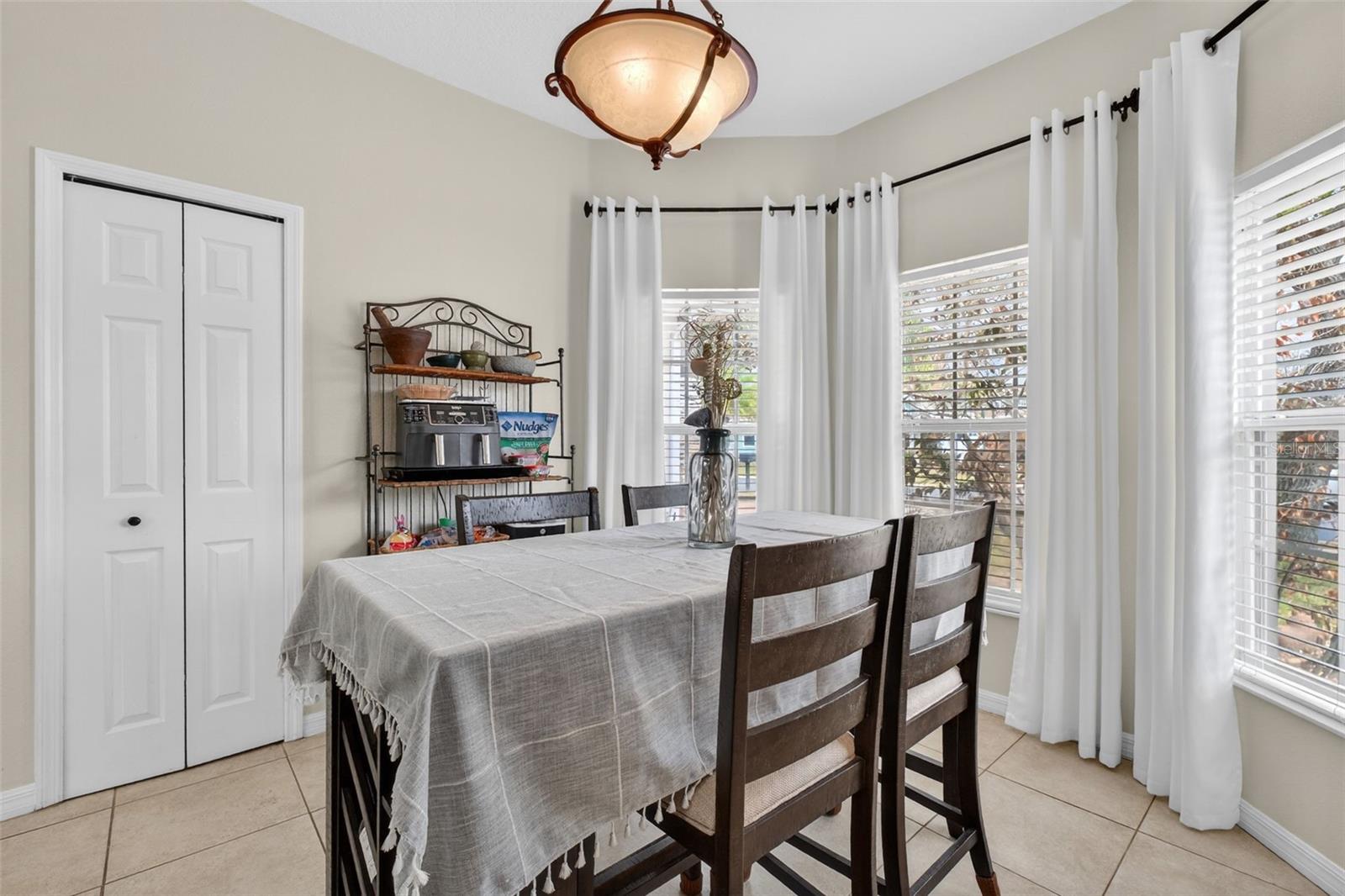 Image 17 of 82 For 117 Preston Avenue