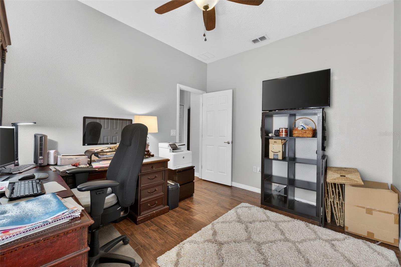 Image 33 of 82 For 117 Preston Avenue