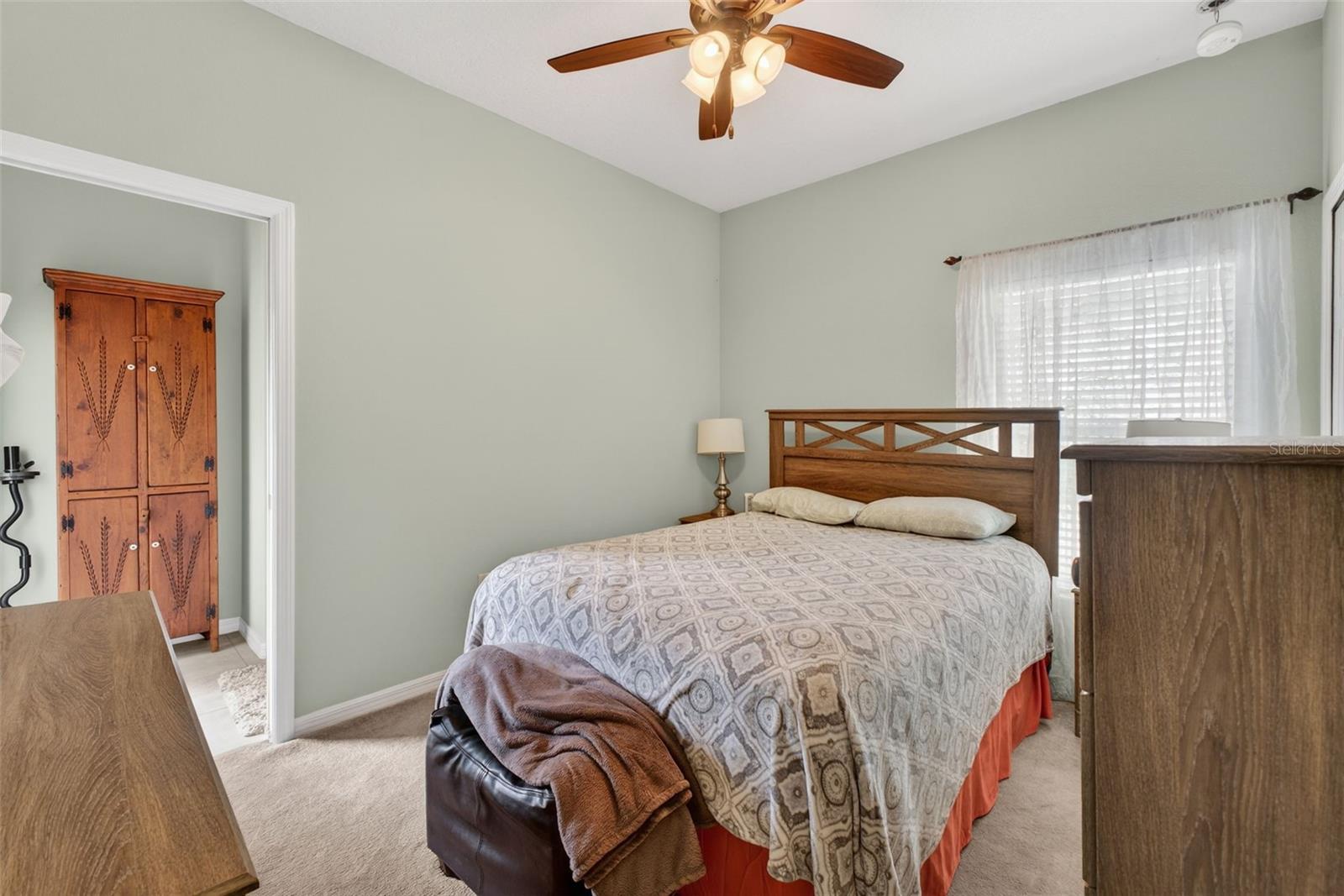 Image 38 of 82 For 117 Preston Avenue