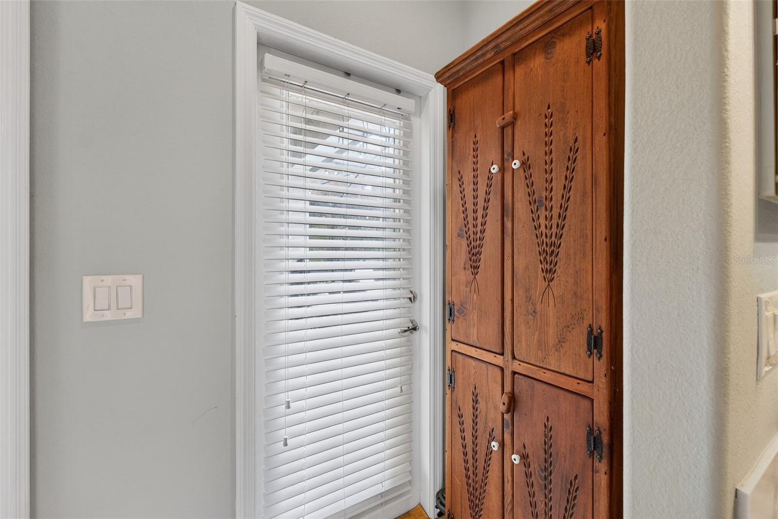 Image 46 of 82 For 117 Preston Avenue