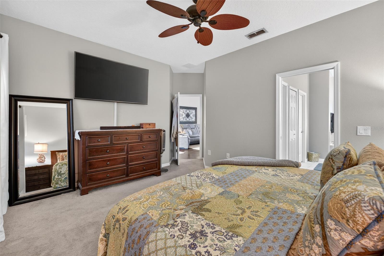 Image 51 of 82 For 117 Preston Avenue