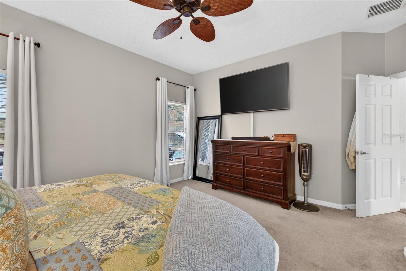 Image 52 of 82 For 117 Preston Avenue