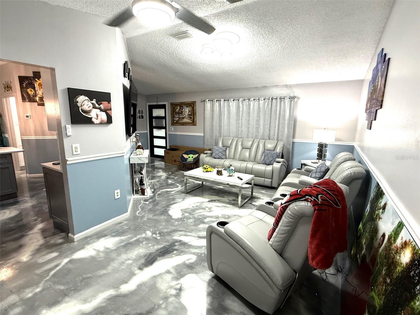 Image 16 of 42 For 2122 Winningway Streets