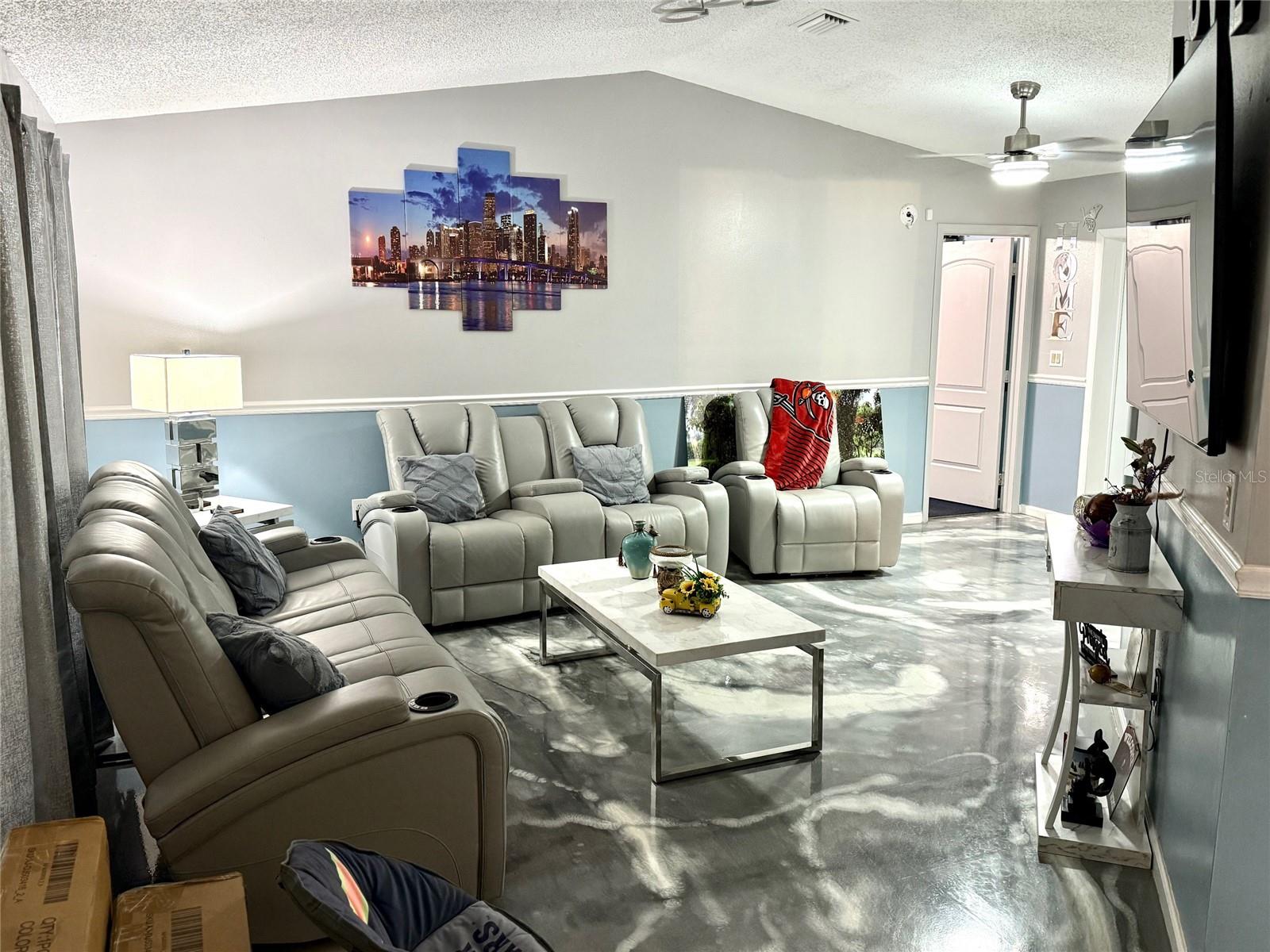 Image 6 of 42 For 2122 Winningway Streets