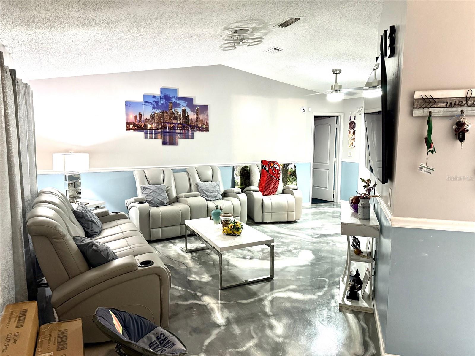 Image 7 of 42 For 2122 Winningway Streets