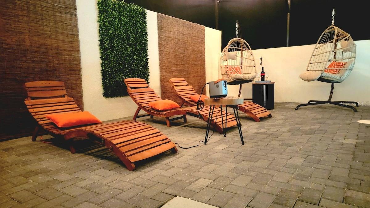 Image 44 of 66 For 7614 Oak Spring Lane