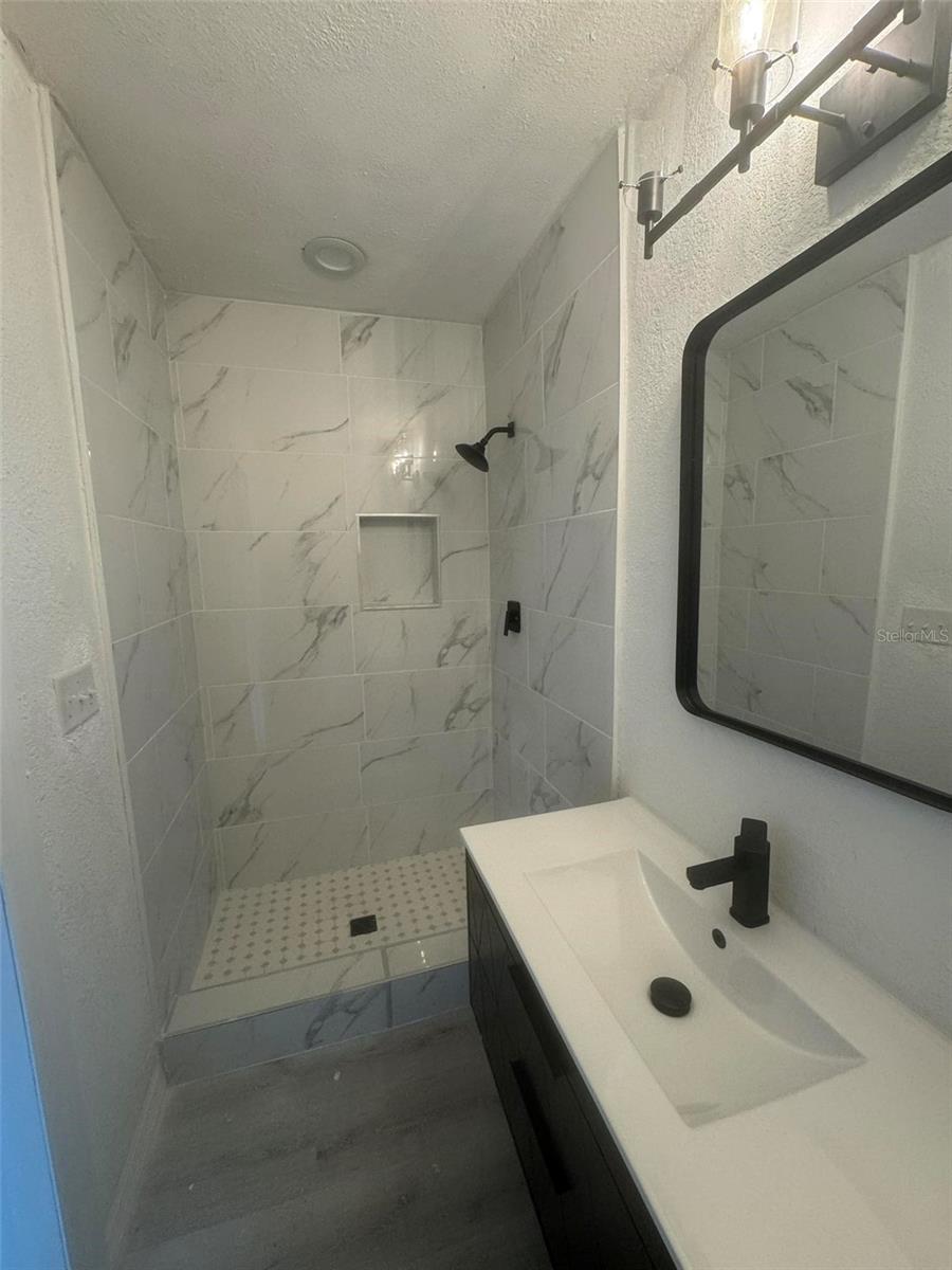 Image 11 of 12 For 2549 Olive Avenue