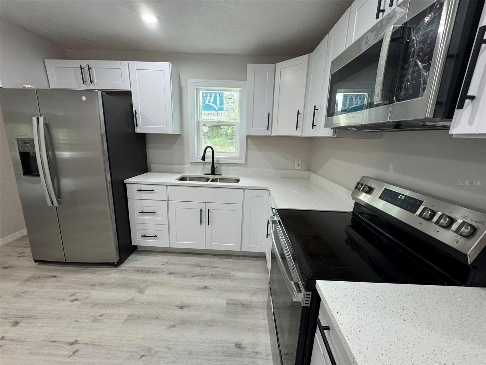 Image 7 of 12 For 2549 Olive Avenue