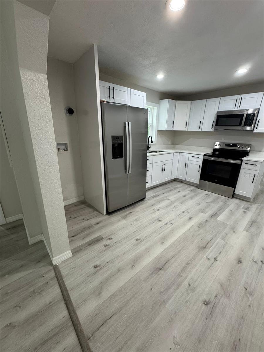 Image 9 of 12 For 2549 Olive Avenue