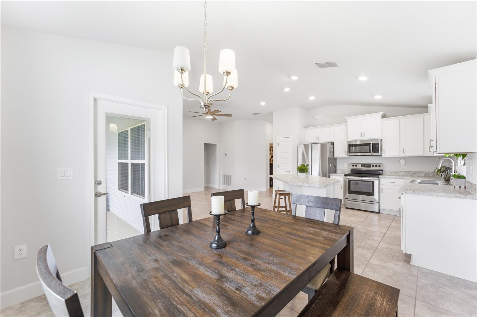 Image 13 of 38 For 111 Krenson Bay Loop