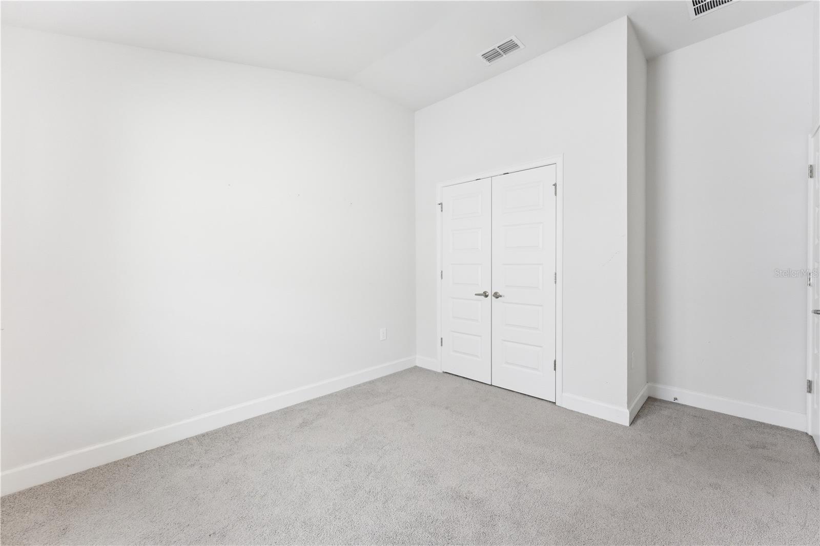 Image 26 of 38 For 111 Krenson Bay Loop