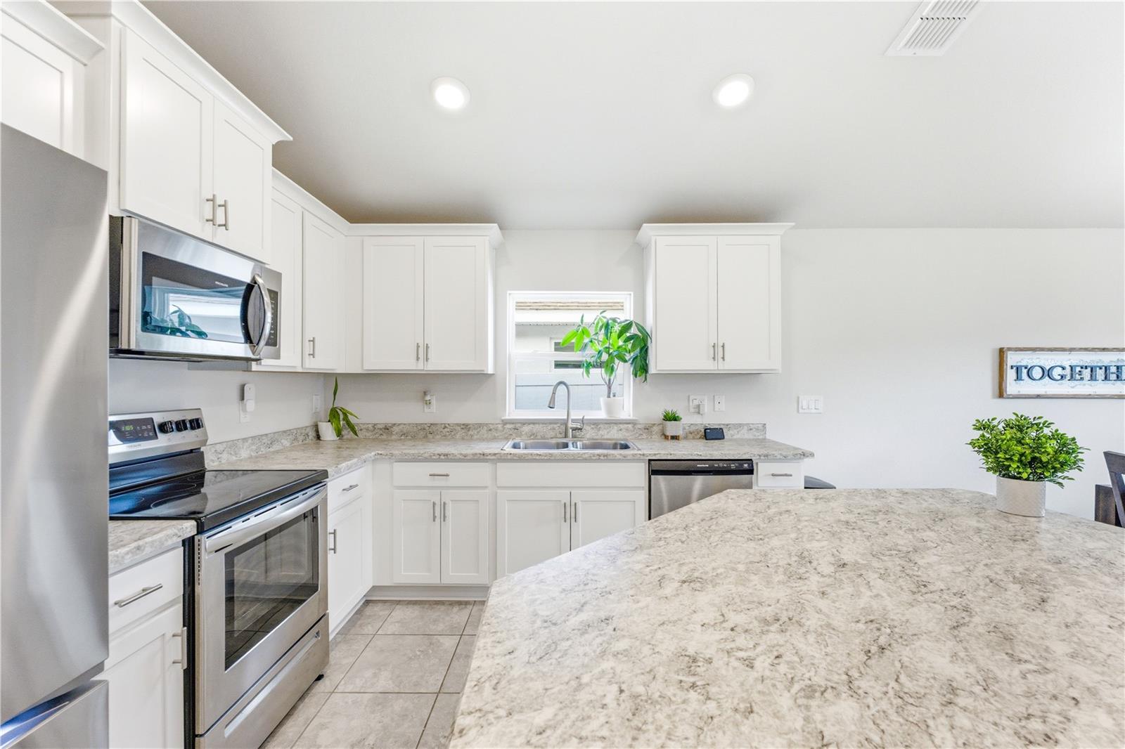 Image 5 of 38 For 111 Krenson Bay Loop