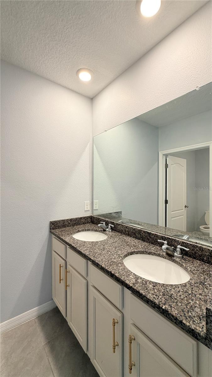 Image 24 of 30 For 1740 Shepherd Avenue