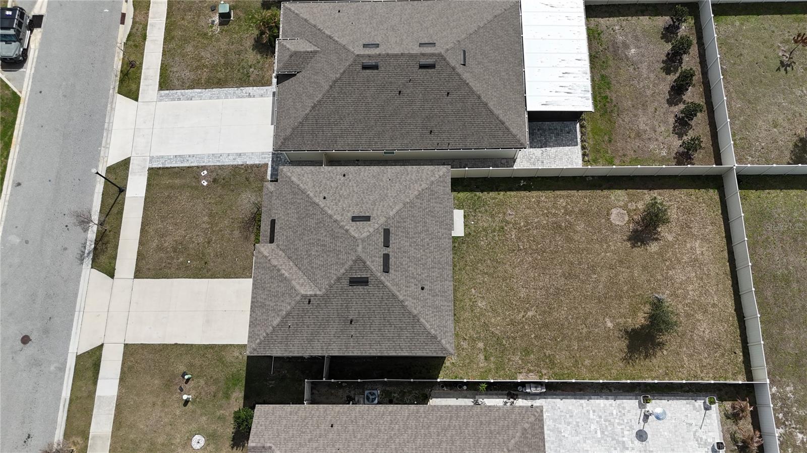 Image 4 of 30 For 1740 Shepherd Avenue