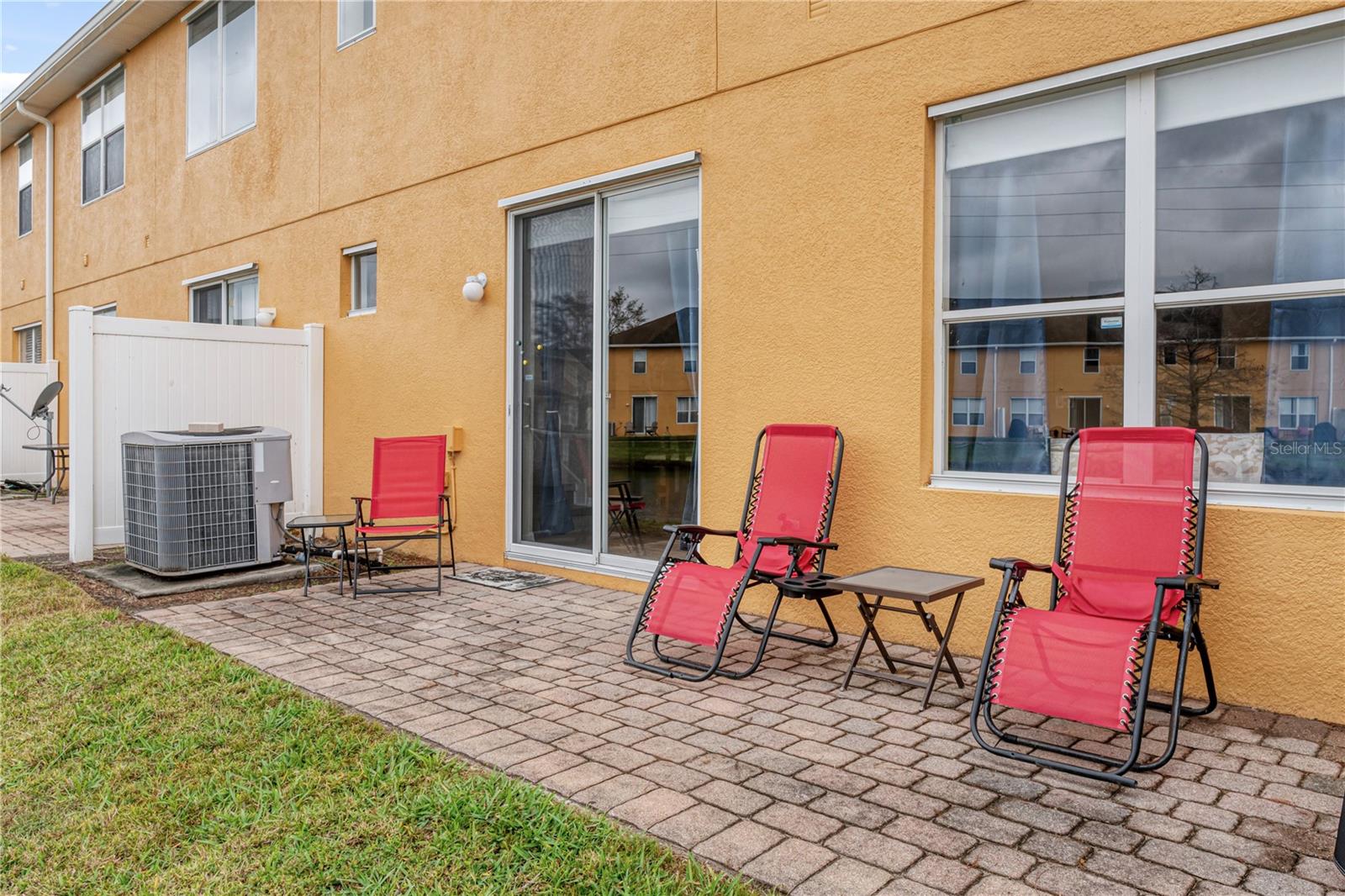 Image 29 of 36 For 4925 Poolside Drive