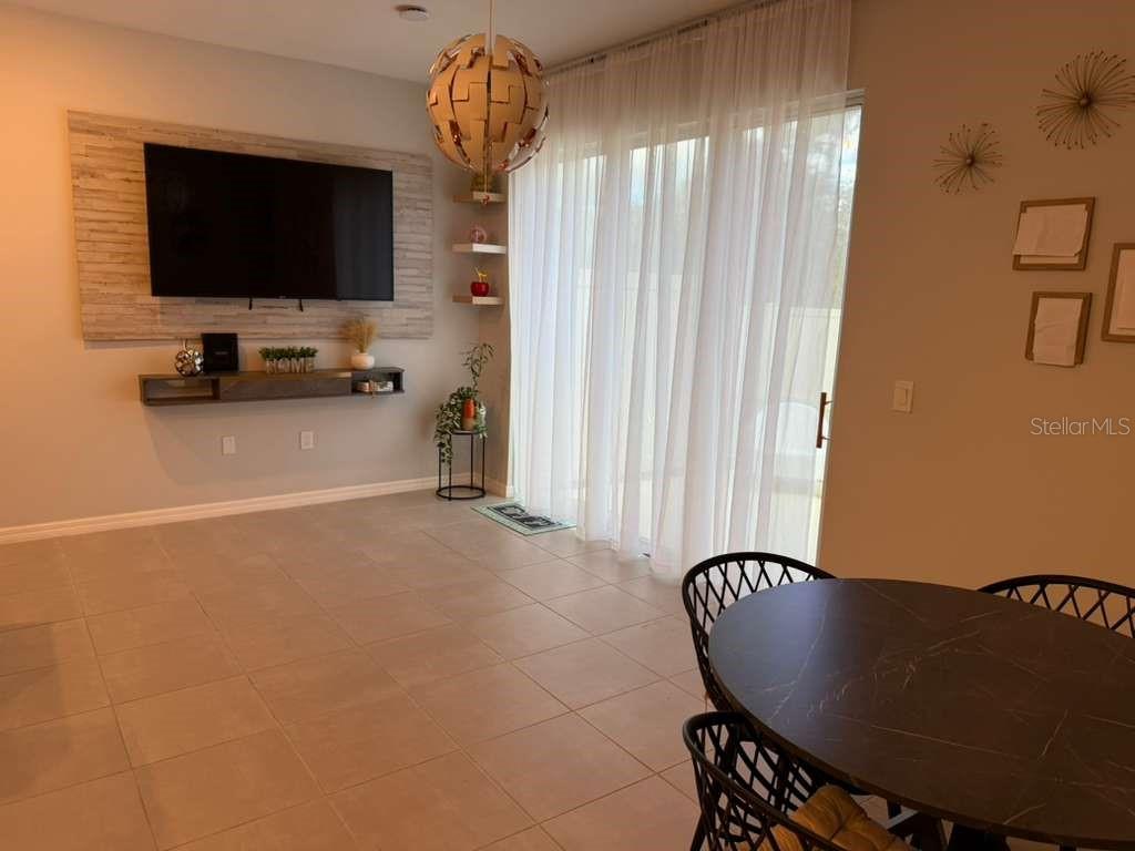 Image 11 of 27 For 3589 Anibal Street