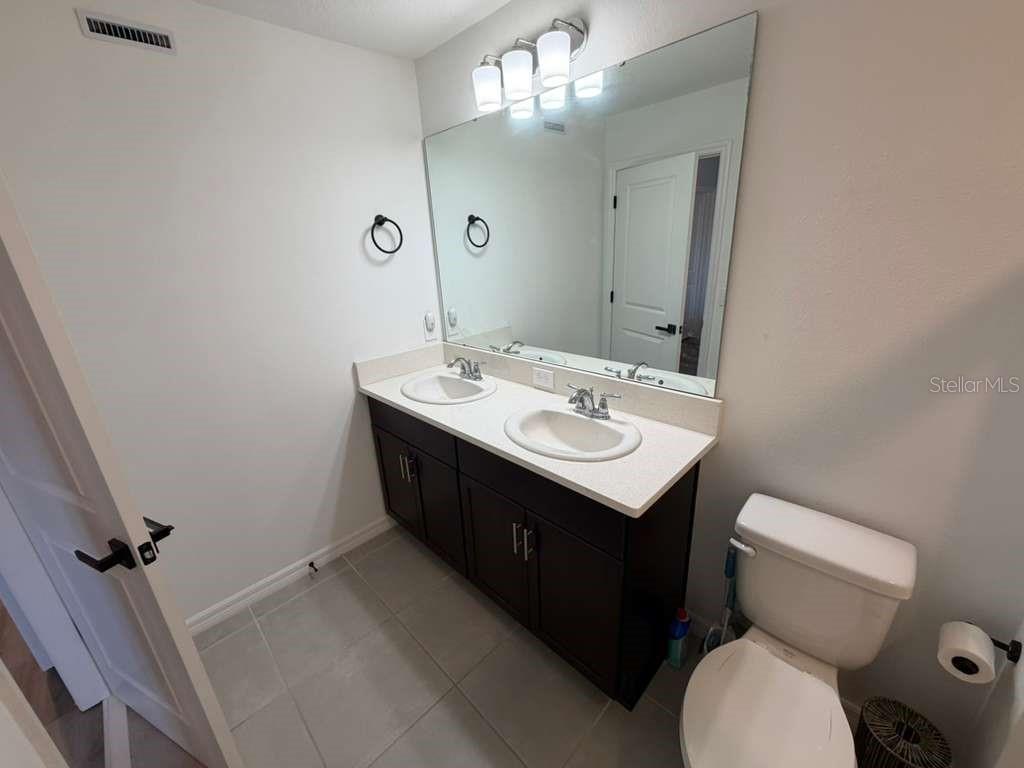 Image 19 of 27 For 3589 Anibal Street