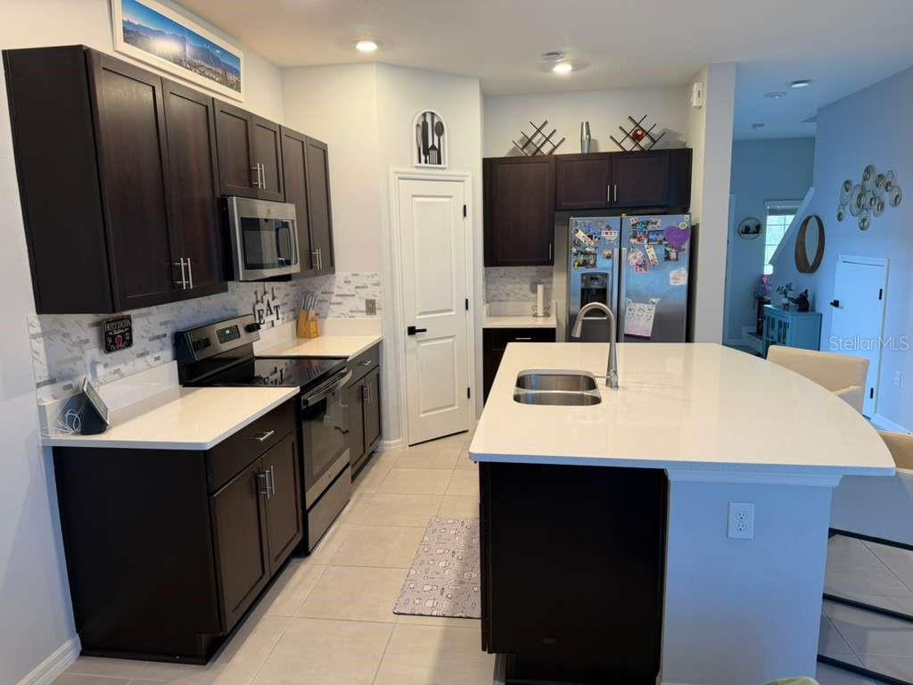 Image 4 of 27 For 3589 Anibal Street