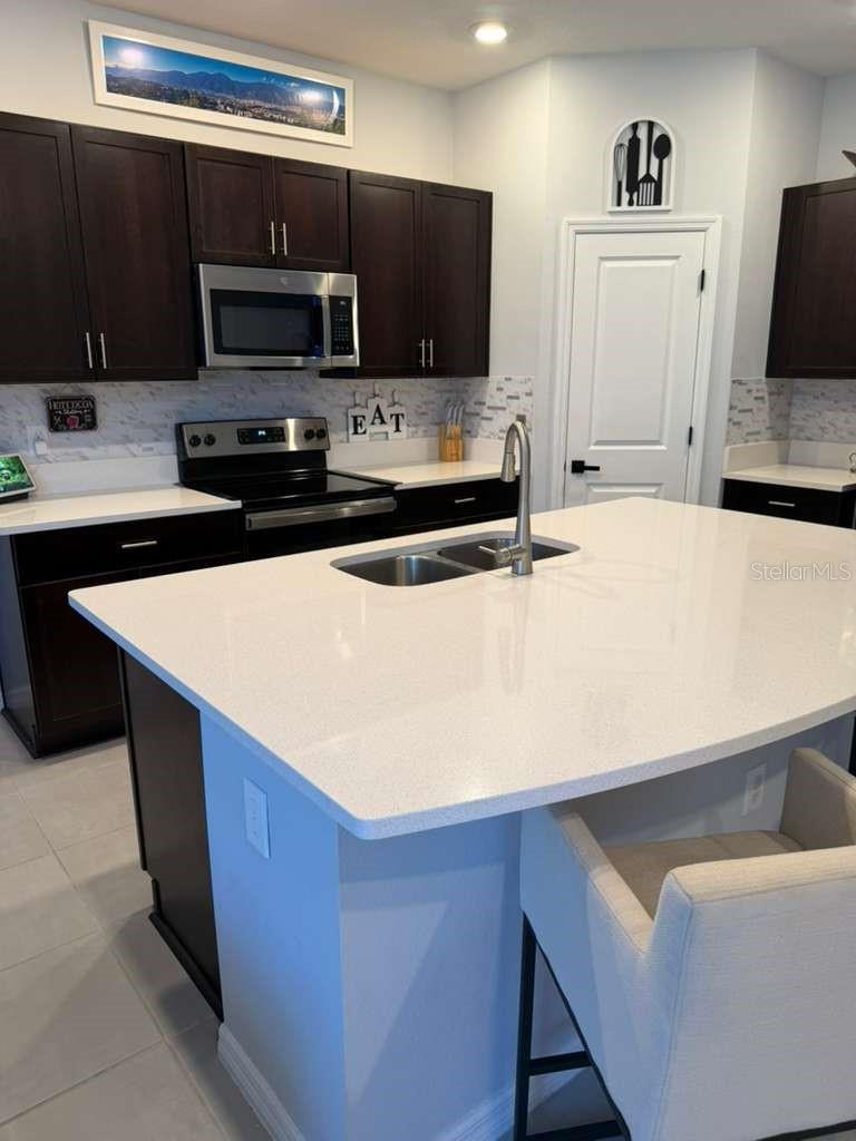 Image 6 of 27 For 3589 Anibal Street