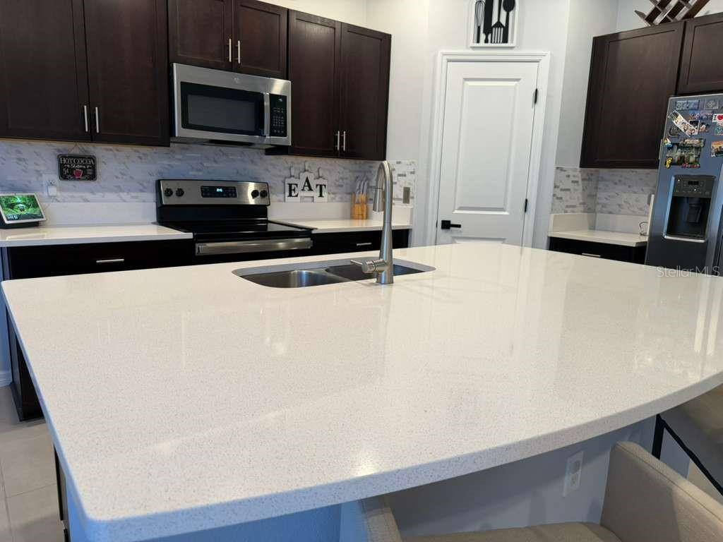 Image 8 of 27 For 3589 Anibal Street