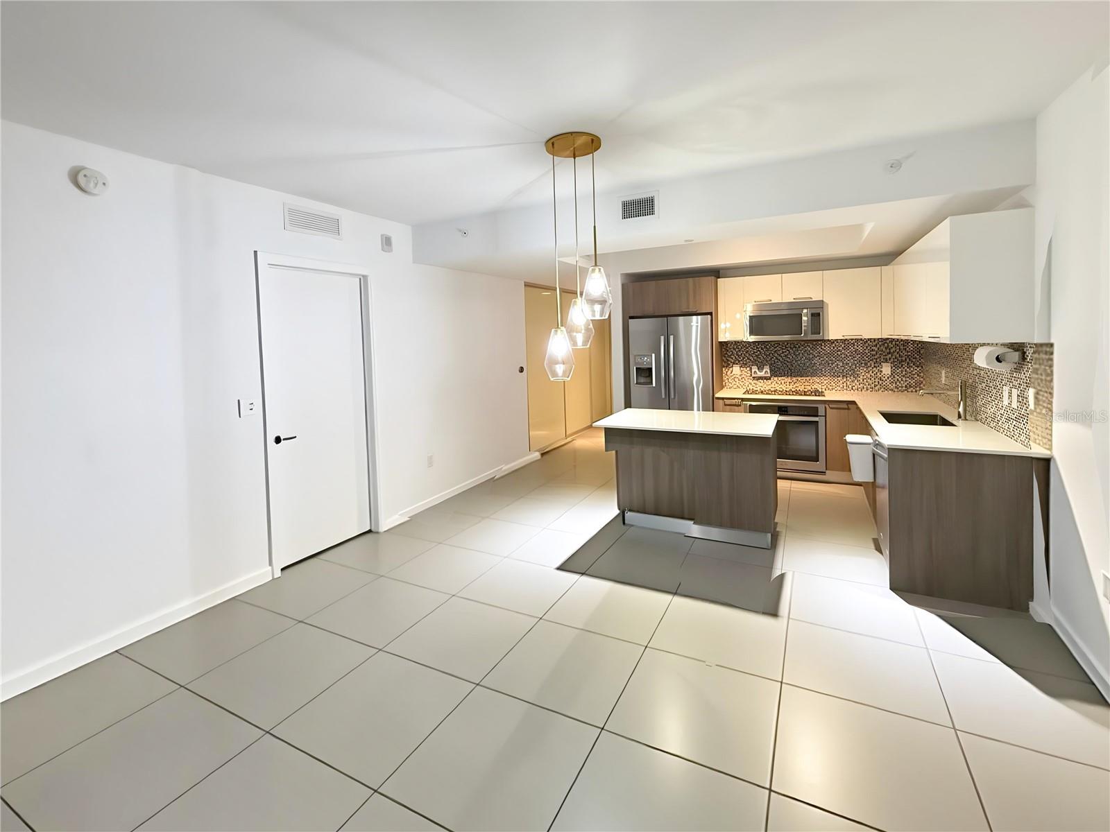 Image 12 of 35 For 5300 85th Avenue 1208