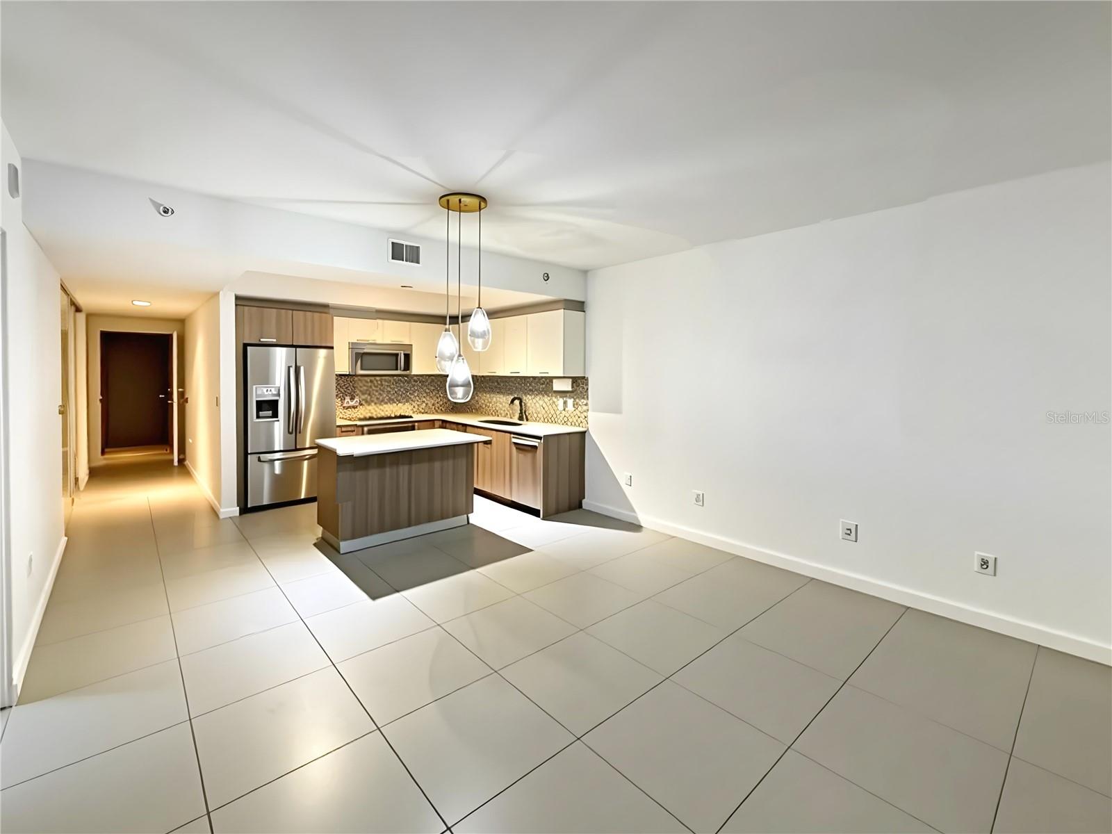 Image 14 of 35 For 5300 85th Avenue 1208