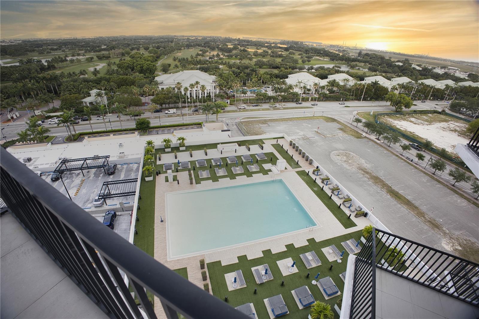 Image 19 of 35 For 5300 85th Avenue 1208