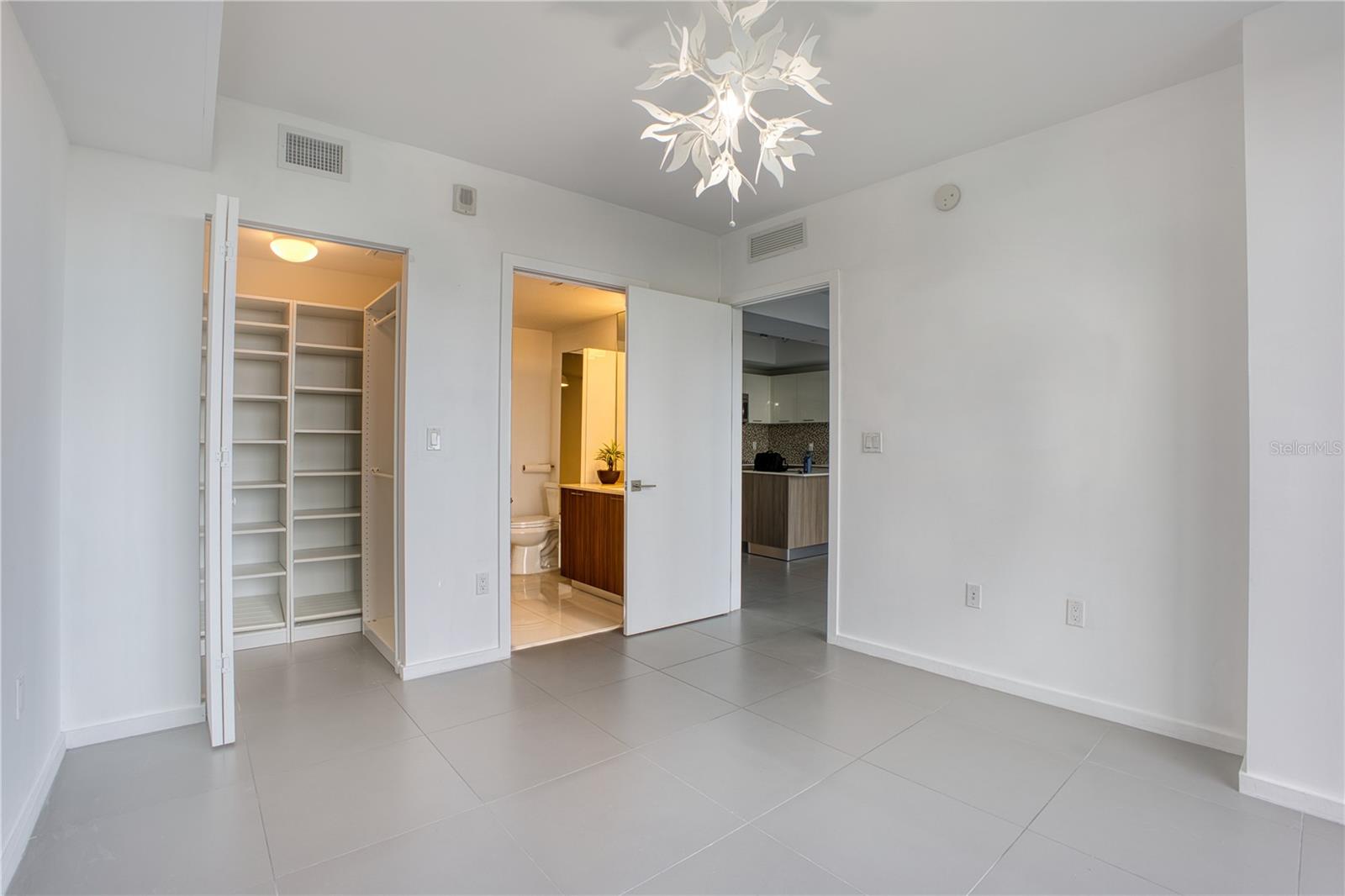 Image 22 of 35 For 5300 85th Avenue 1208